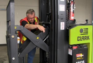Intro to Narrow Aisle Forklifts STREAMING 4
